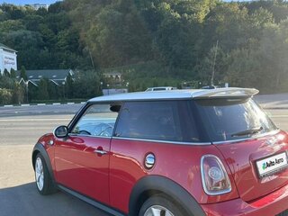 2010 Mini Hatch Cooper S II (R56) Рестайлинг, красный, 850000 рублей, вид 5