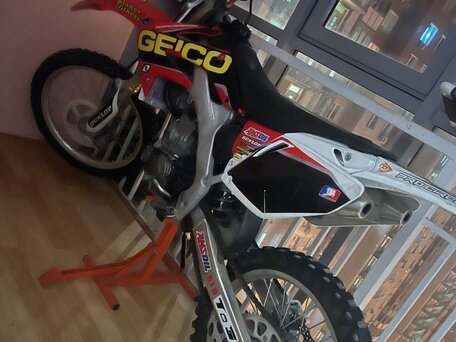 2008 Honda CRF 250R, красный, 350000 рублей, вид 3