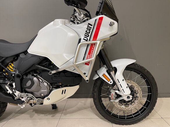 2023 Ducati DesertX, белый, 1190000 рублей - вид 12