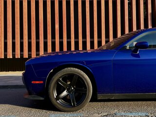2019 Dodge Challenger III Рестайлинг 2, белый, 4150000 рублей, вид 1