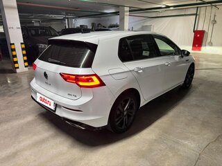 2021 Volkswagen Golf VIII, белый, 2990000 рублей, вид 3