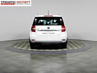 2016 Skoda Yeti I Рестайлинг, белый, 1198000 рублей, вид 5