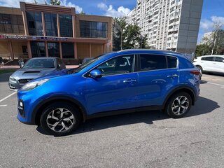 2018 Kia Sportage IV Рестайлинг, синий, 1690000 рублей, вид 5
