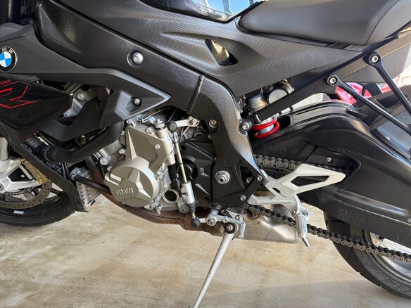 2020 BMW S 1000 R, чёрный, 1000000 рублей - вид 6