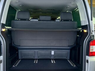 2010 Volkswagen Multivan T5 Рестайлинг, серебристый, 2600000 рублей, вид 5