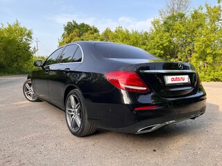 2018 Mercedes-Benz E-Класс 220 d V (W213, S213, C238), чёрный, 3100000 рублей, вид 5