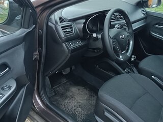 2015 Kia Rio III Рестайлинг, коричневый, 1350000 рублей, вид 5