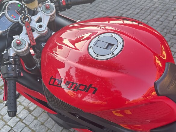 2014 Triumph Daytona 675, красный, 899000 рублей - вид 11