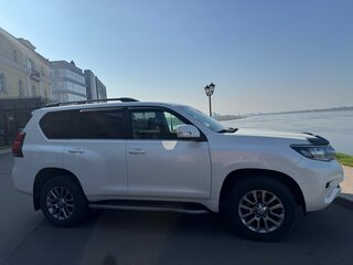 2018 Toyota Land Cruiser Prado 150 Series Рестайлинг 2, белый, 6500000 рублей, вид 4