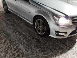 2011 Mercedes-Benz C-Класс 180 BlueEFFICIENCY III (W204) Рестайлинг, серебристый, 1300000 рублей, вид 1