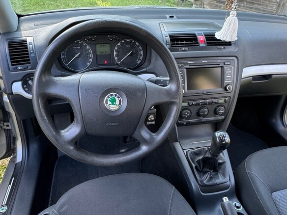 2006 Skoda Octavia II (A5), серый, 575000 рублей - вид 8