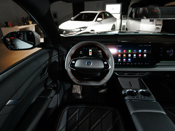 2025 Changan CS75 Plus IV, серый, 4249900 рублей - вид 10