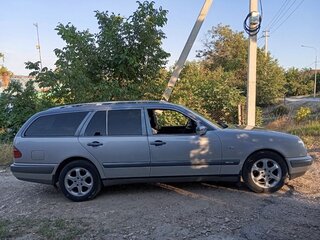 1999 Mercedes-Benz E-Класс 290 II (W210, S210), серый, 700000 рублей, вид 3