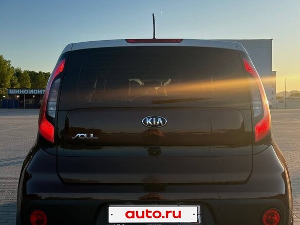 2018 Kia Soul II Рестайлинг, коричневый, 1780000 рублей - вид 11