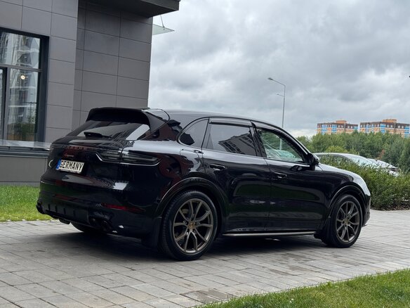 2020 Porsche Cayenne III, чёрный, 7500000 рублей - вид 7