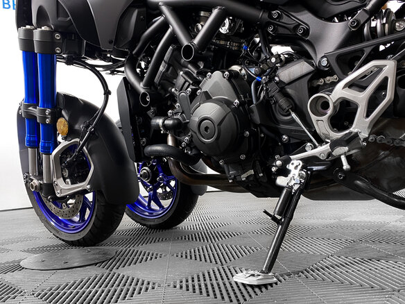2020 Yamaha Niken, синий - вид 12
