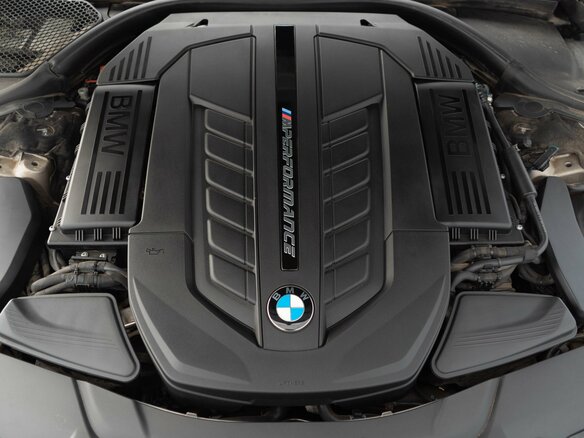 2019 BMW 7 серии M760Li xDrive VI (G11/G12) Рестайлинг, серебристый - вид 9