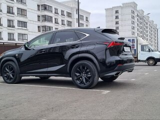 2020 Lexus NX 300 I Рестайлинг, чёрный, 4500000 рублей, вид 4
