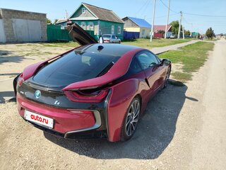 2015 BMW i8 I, красный, 5500000 рублей, вид 3