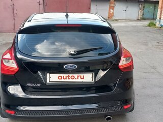 2011 Ford Focus III, чёрный, 700000 рублей, вид 4