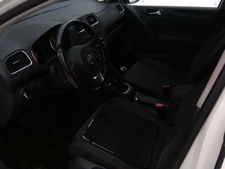 2010 Volkswagen Golf VI, белый, 800000 рублей, вид 4