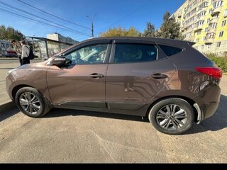 2014 Hyundai ix35 I Рестайлинг, коричневый, 1100000 рублей, вид 4