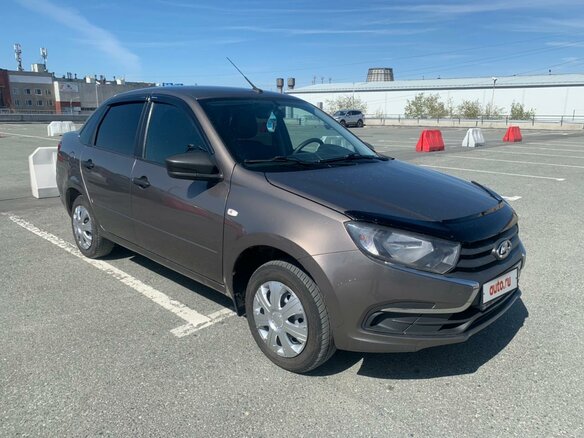 2019 Lada (ВАЗ) Granta I Рестайлинг, коричневый, 500000 рублей - вид 2