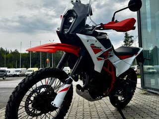 2025 KTM 390 Adventure R, белый, 889000 рублей, вид 3