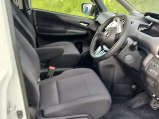 2016 Nissan Serena S-Hybrid V (C27), белый, 1370000 рублей, вид 5