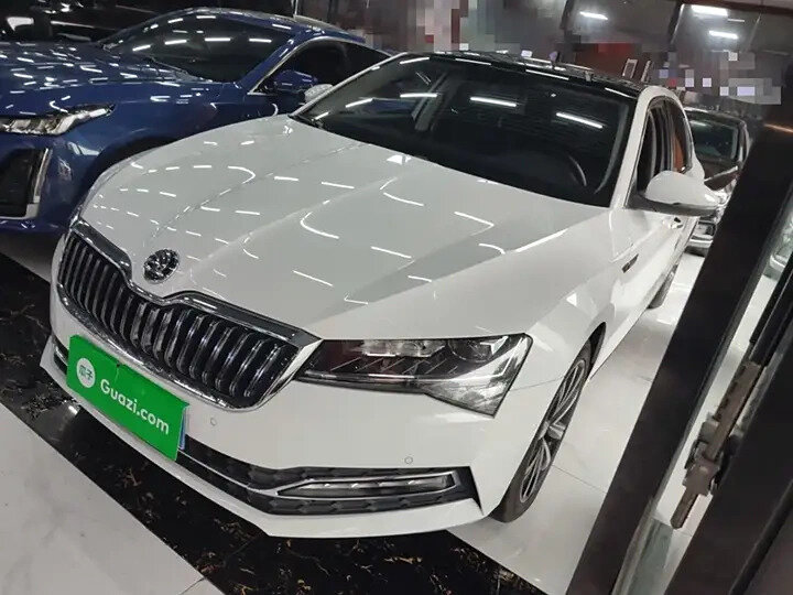 Открыть фотографии: Skoda Superb III Рестайлинг