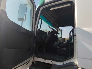 2001 Mercedes-Benz Actros, белый, 1950000 рублей, вид 3