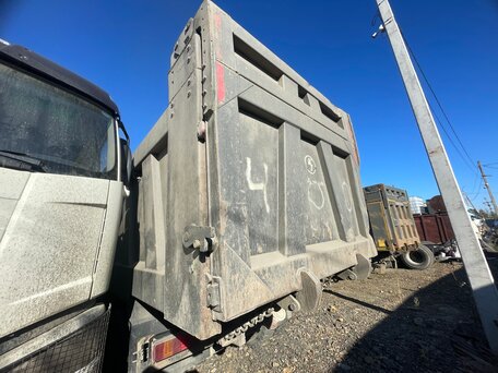 2024 Shacman (Shaanxi) SX3318, красный, 3448575 рублей, вид 4