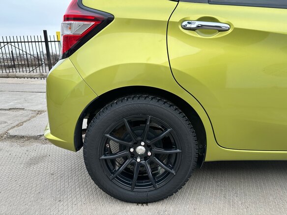 2017 Nissan Note II Рестайлинг, зелёный, 1100000 рублей - вид 10