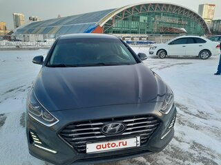 2018 Hyundai Sonata VII (LF) Рестайлинг, серый, 1900000 рублей, вид 1