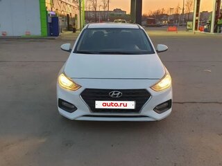 2017 Hyundai Solaris II, белый, 890000 рублей, вид 2