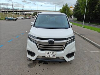 2019 Honda Stepwgn V Рестайлинг, белый, 2100000 рублей, вид 3