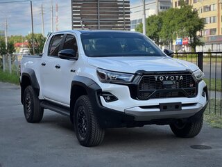 2025 Toyota Hilux VIII Рестайлинг 2, белый, 8000000 рублей, вид 1