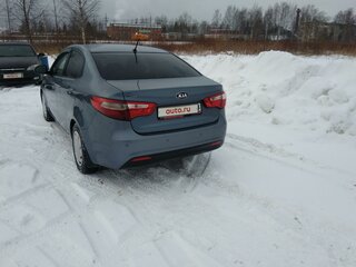 2013 Kia Rio 5-speed III, голубой, 650000 рублей, вид 4