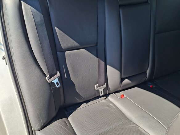 2007 Toyota Avensis II Рестайлинг, серебристый, 900000 рублей - вид 5