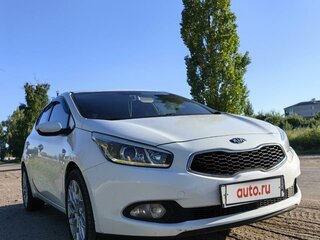 2013 Kia Ceed II, белый, 1090000 рублей, вид 2