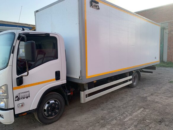 2019 Isuzu Elf (N-series), белый, 4827000 рублей - вид 4