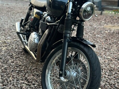 2009 Triumph Thruxton, серый, 1000000 рублей, вид 1