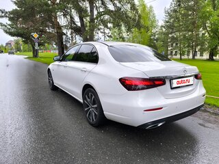 2020 Mercedes-Benz E-Класс 300 e V (W213, S213, C238), белый, 4900000 рублей, вид 4