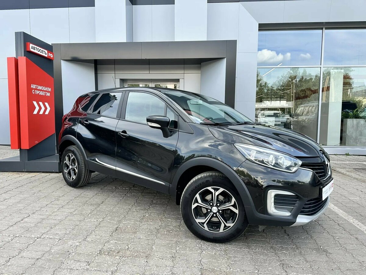 Открыть фотографии: Renault Kaptur I Рестайлинг