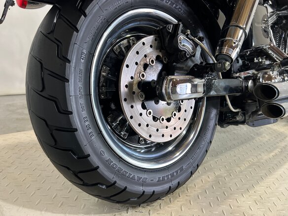 2009 Harley-Davidson Fat Bob, пурпурный, 810000 рублей - вид 23