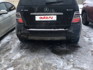 2008 Mercedes-Benz M-Класс 320 II (W164), чёрный, 1500000 рублей, вид 4