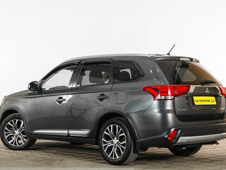 2015 Mitsubishi Outlander III Рестайлинг, серый, 1799000 рублей, вид 4