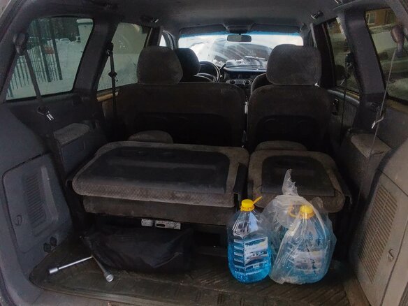 2002 Hyundai Trajet I, серый, 450000 рублей - вид 16