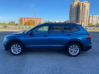 2018 Volkswagen Tiguan Allspace II, синий, 2149000 рублей, вид 3