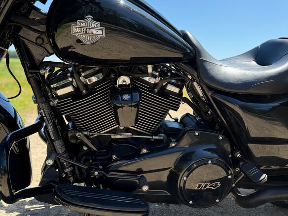 2023 Harley-Davidson Electra Glide, чёрный, 2250000 рублей - вид 8